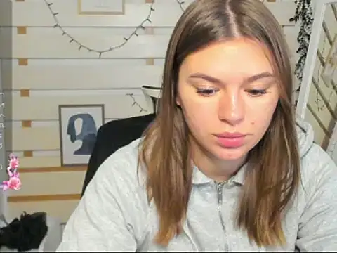 Snapshot of Josephine_Kiss chatting on November 28, 2025, 12:16 pm Josephine Kiss online show from November 28, 2025, 12:16 pm