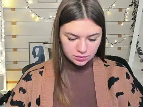 Snapshot of Josephine_Kiss chatting on November 25, 2025, 1:00 pm Josephine Kiss online show from November 25, 2025, 1:00 pm