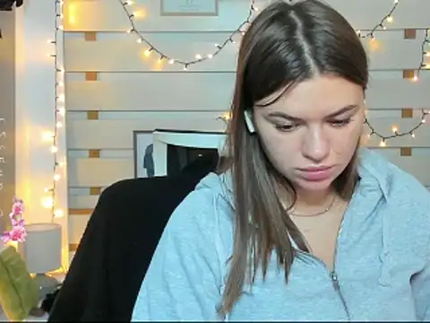 Snapshot of Josephine_Kiss chatting on November 29, 2025, 1:33 pm Josephine Kiss online show from November 29, 2025, 1:33 pm