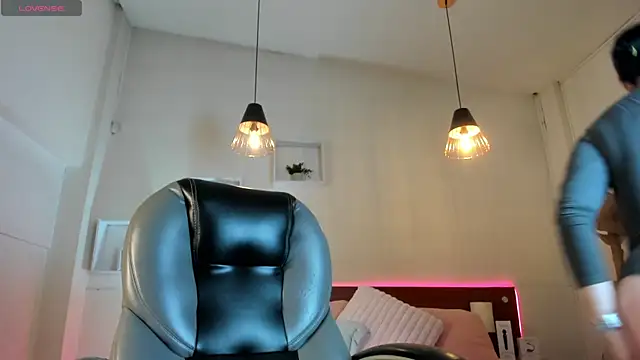 Snapshot of Jayden_Jonnes chatting on January 15, 2026, 12:08 pm Jayden Jonnes online show from January 15, 2026, 12:08 pm