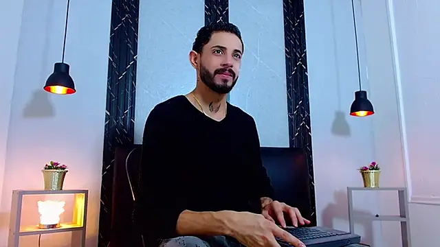 Snapshot of Erick_Wall chatting on July 28, 2026, 11:17 am Erick Wall online show from July 28, 2026, 11:17 am