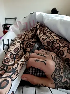 YoungDick25 online show from April 4, 2026, 10:11 am