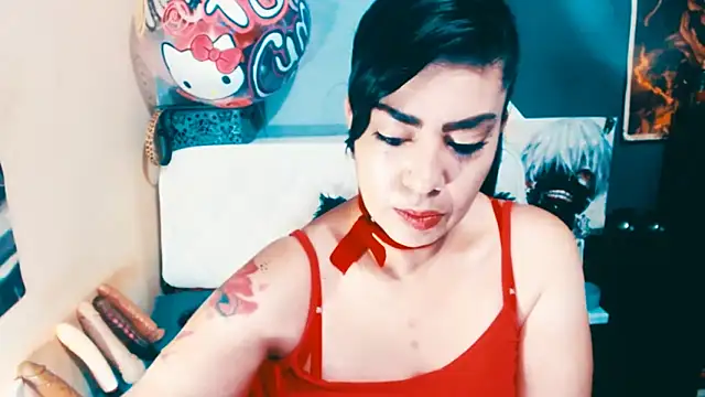 luisahott online show from March 17, 2026, 11:46 am