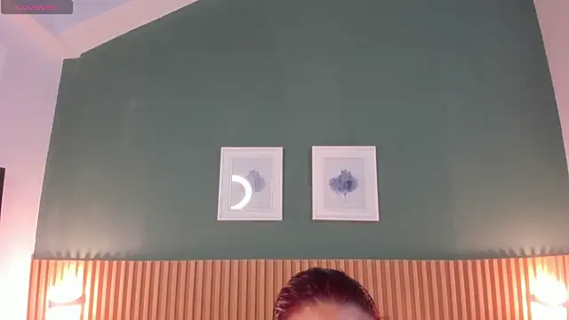  anavictoria  online show from December 16, 2025, 6:01 pm