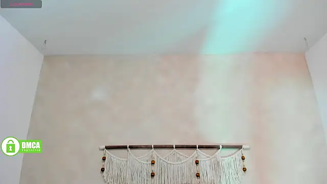 Snapshot of _anavictoria_ chatting on September 15, 2025, 3:34 pm  anavictoria  online show from September 15, 2025, 3:34 pm