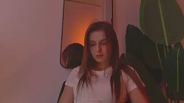 Snapshot of Whitney_Svonn chatting on March 22, 2025, 7:20 pm Whitney Svonn online show from March 22, 2025, 7:20 pm