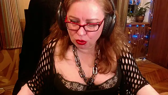 Miss Tress online show from September 13, 2025, 6:19 pm