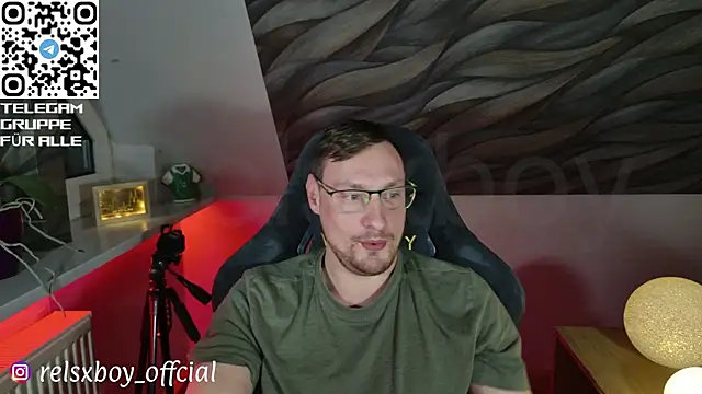 Relsxboy online show from September 27, 2025, 10:49 pm