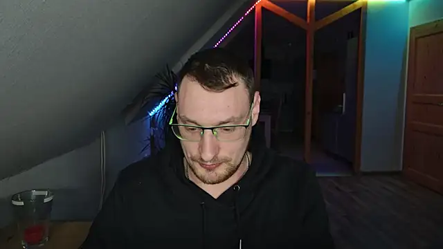 Relsxboy online show from February 10, 2025, 5:30 pm