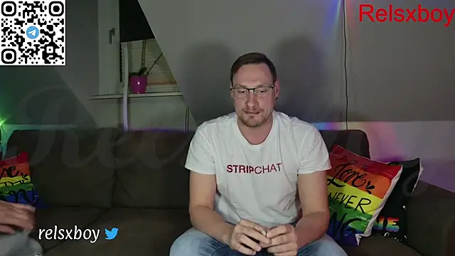 Relsxboy online show from October 3, 2025, 8:54 pm
