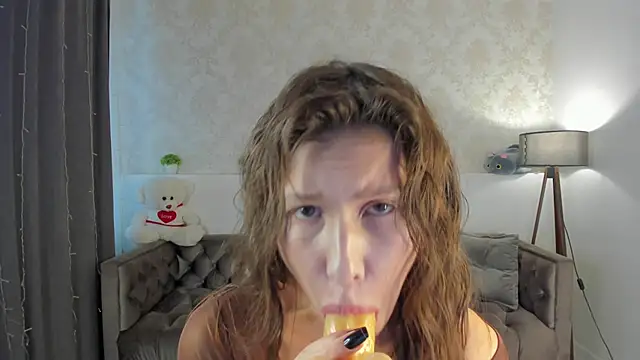 Cute  Alicia online show from September 14, 2025, 1:39 am