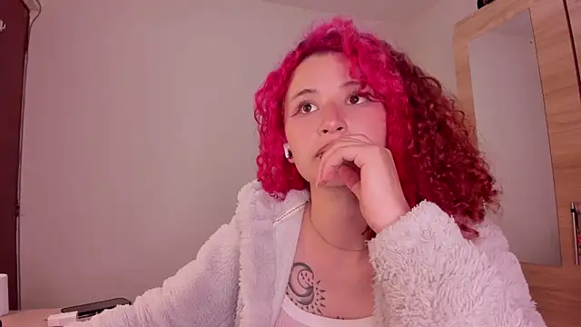 Snapshot of valent_27 chatting on October 7, 2025, 2:34 am valent 27 online show from October 7, 2025, 2:34 am