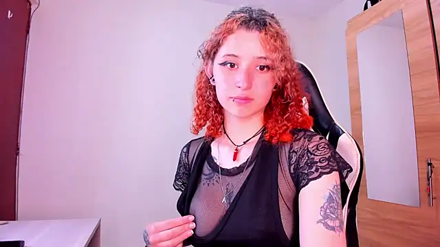 Snapshot of valent_27 chatting on September 25, 2025, 4:29 am valent 27 online show from September 25, 2025, 4:29 am