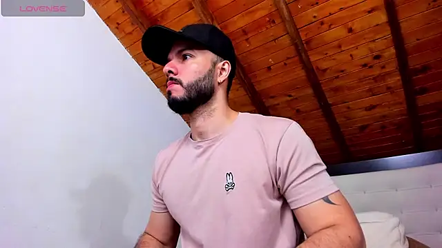 Snapshot of Tom_Bailey chatting on February 7, 2026, 12:24 pm Tom Bailey online show from February 7, 2026, 12:24 pm