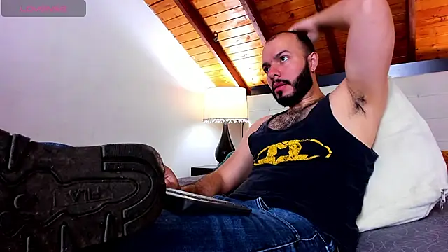 Snapshot of Tom_Bailey chatting on November 2, 2025, 1:27 pm Tom Bailey online show from November 2, 2025, 1:27 pm