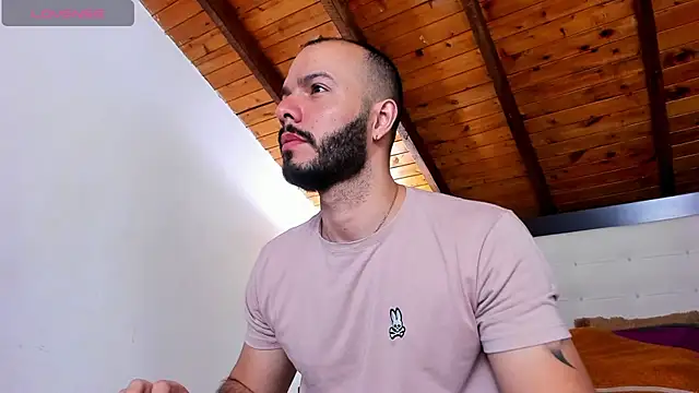 Snapshot of Tom_Bailey chatting on September 21, 2025, 12:21 pm Tom Bailey online show from September 21, 2025, 12:21 pm