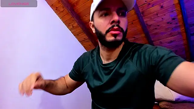 Snapshot of Tom_Bailey chatting on February 26, 2026, 12:49 pm Tom Bailey online show from February 26, 2026, 12:49 pm