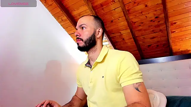 Snapshot of Tom_Bailey chatting on October 27, 2025, 12:50 pm Tom Bailey online show from October 27, 2025, 12:50 pm