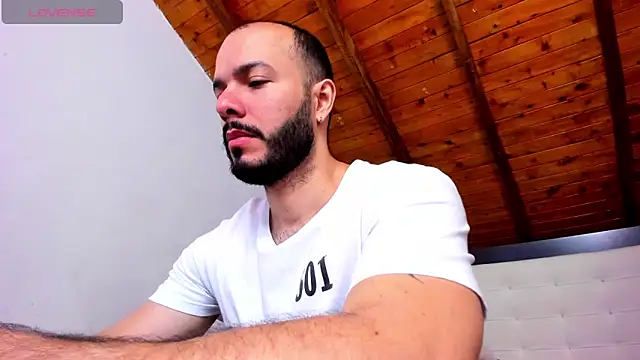 Snapshot of Tom_Bailey chatting on February 22, 2026, 1:02 pm Tom Bailey online show from February 22, 2026, 1:02 pm