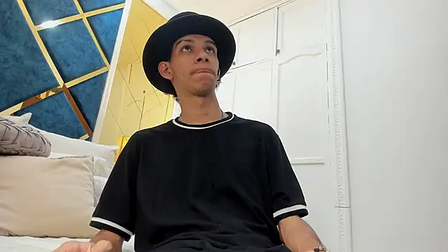 TomyMosterCock online show from April 7, 2026, 10:11 pm