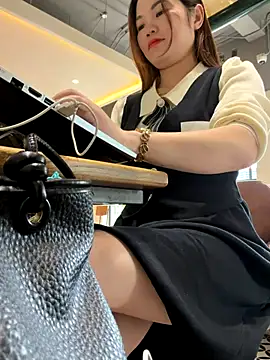 Emily 9xx online show from November 30, 2025, 5:30 am