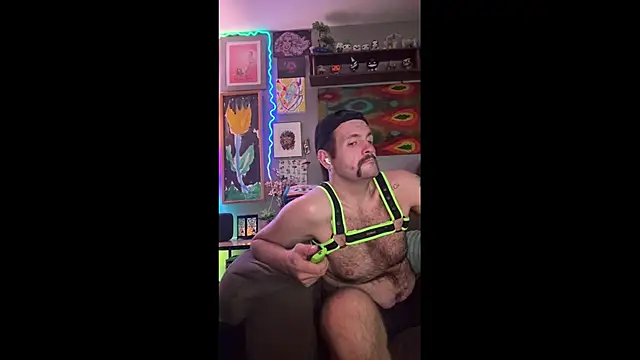 Snapshot of Jackjack716 chatting on October 31, 2025, 4:31 am Jackjack716 online show from October 31, 2025, 4:31 am