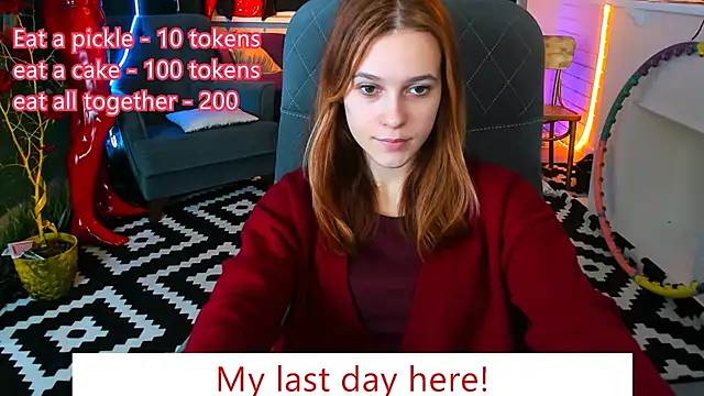 LolaLemona online show from December 27, 2024, 1:28 pm