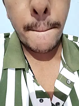 hotvarunrita online show from October 29, 2025, 4:06 pm