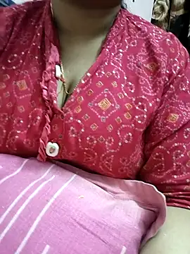 Snapshot of cuteyqueen chatting on February 26, 2025, 1:11 pm cuteyqueen online show from February 26, 2025, 1:11 pm