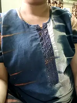 Snapshot of cuteyqueen chatting on March 16, 2025, 9:16 am cuteyqueen online show from March 16, 2025, 9:16 am