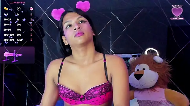 Snapshot of KimberlyCutee chatting on March 19, 2025, 12:56 pm KimberlyCutee online show from March 19, 2025, 12:56 pm