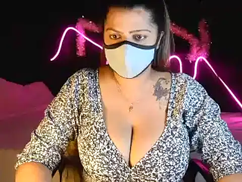 Addy Xl online show from January 13, 2025, 6:38 pm