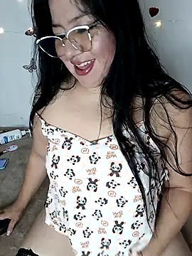 Snapshot of keterinjones--11 chatting on February 18, 2026, 6:55 am keterinjones--11 online show from February 18, 2026, 6:55 am