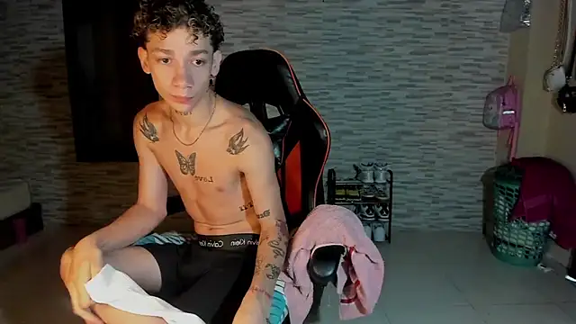 Snapshot of mateodeamjo chatting on September 26, 2025, 12:01 pm mateodeamjo online show from September 26, 2025, 12:01 pm