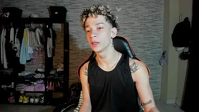 Snapshot of mateodeamjo chatting on September 18, 2025, 9:12 am mateodeamjo online show from September 18, 2025, 9:12 am