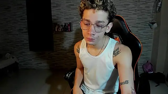 Snapshot of mateodeamjo chatting on October 7, 2025, 8:48 am mateodeamjo online show from October 7, 2025, 8:48 am