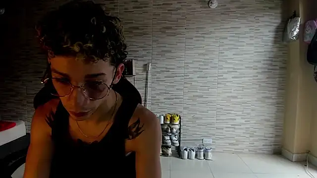 Snapshot of mateodeamjo chatting on October 5, 2025, 5:14 pm mateodeamjo online show from October 5, 2025, 5:14 pm