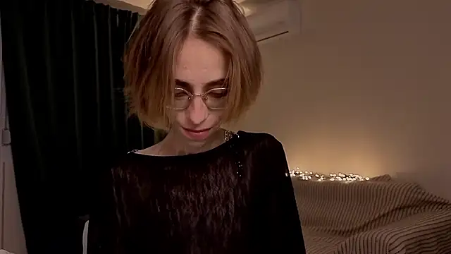 amber quell here online show from February 27, 2026, 5:24 pm