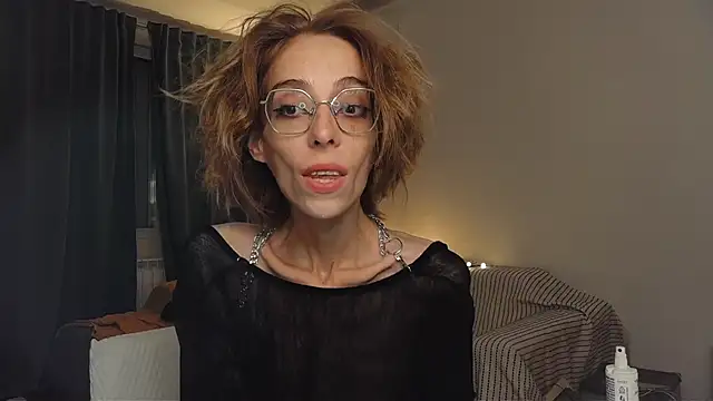 amber quell here online show from April 10, 2026, 4:36 pm