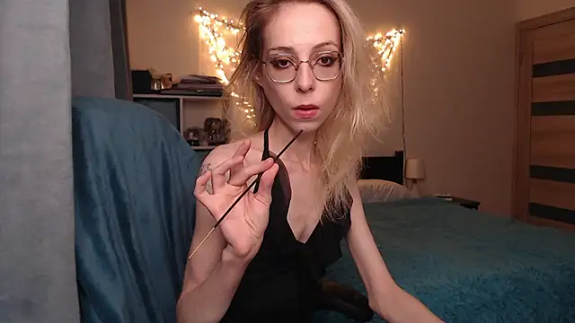 amber quell here online show from January 17, 2025, 2:07 pm