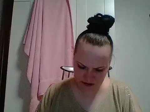 Snapshot of _squirty_cum_lady_ chatting on March 22, 2025, 5:41 pm squirty cum lady online show from March 22, 2025, 5:41 pm