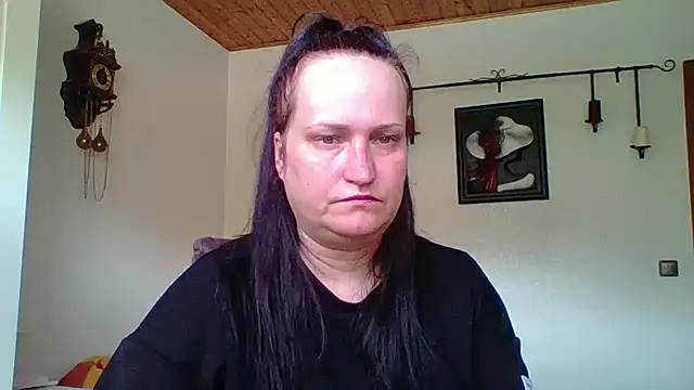 Snapshot of _squirty_cum_lady_ chatting on September 16, 2025, 9:43 am squirty cum lady online show from September 16, 2025, 9:43 am