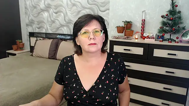 VitaCharm online show from December 21, 2024, 5:39 pm