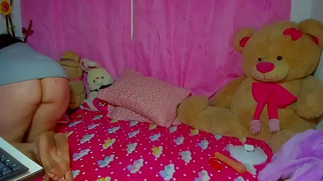 Snapshot of Dana_Jeins chatting on September 20, 2025, 5:18 pm Dana Jeins online show from September 20, 2025, 5:18 pm