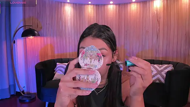 AllyJensen online show from November 15, 2025, 10:08 am