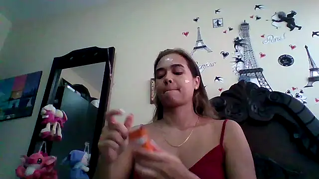 Snapshot of trianabell chatting on September 24, 2025, 4:24 pm trianabell online show from September 24, 2025, 4:24 pm