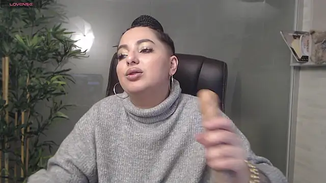 Snapshot of BustyAllyy chatting on March 5, 2025, 12:59 am BustyAllyy online show from March 5, 2025, 12:59 am