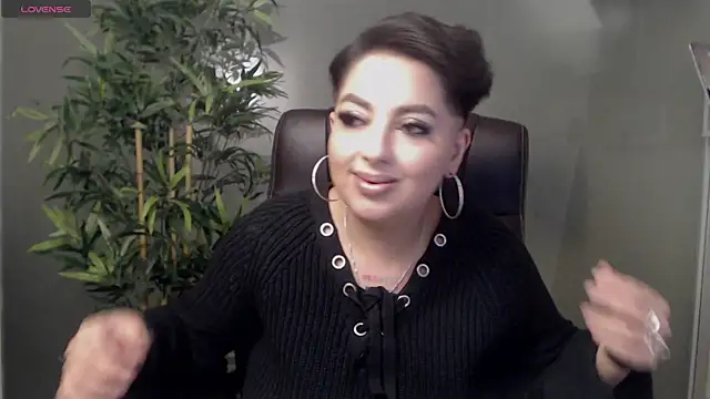 Snapshot of BustyAllyy chatting on February 5, 2025, 1:04 am BustyAllyy online show from February 5, 2025, 1:04 am