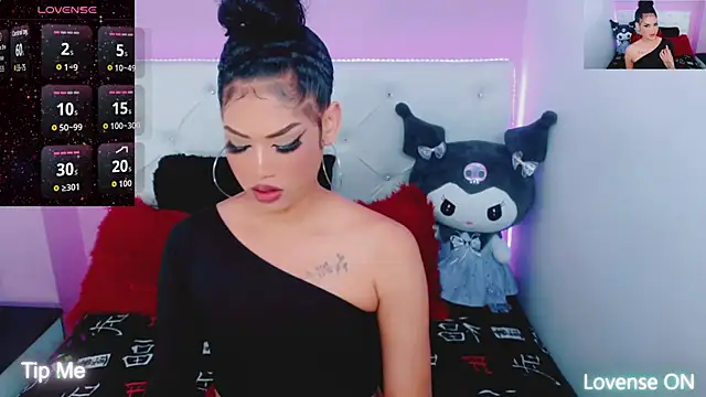 Snapshot of Amanda_bigx chatting on October 24, 2025, 4:44 am Amanda bigx online show from October 24, 2025, 4:44 am