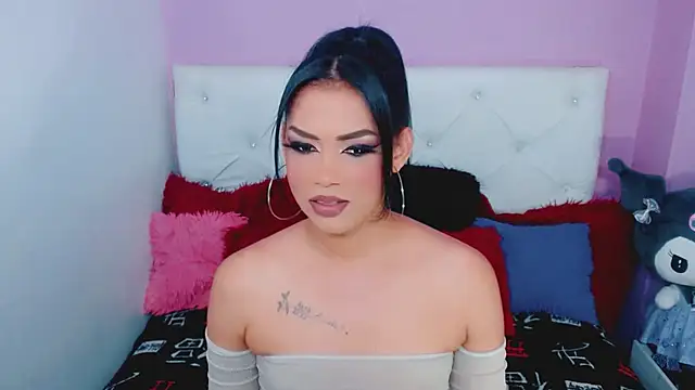 Snapshot of Amanda_bigx chatting on October 28, 2025, 4:46 am Amanda bigx online show from October 28, 2025, 4:46 am